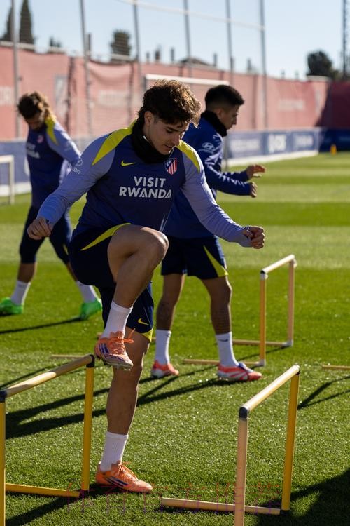 伊斯科脱离拐杖行走 预计在下周中旬重返训练场 伊斯科脱离拐杖行走 预计在下周中旬重返训练场